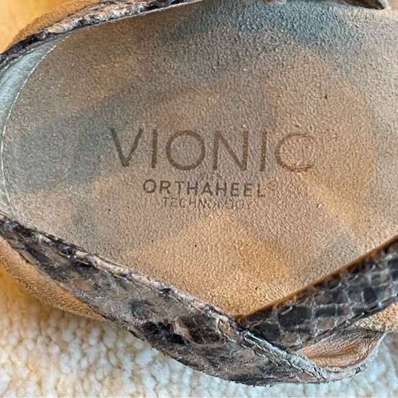Vionic Alita Orthaheel Snake Print Leather Sandal Size 6 Tan - Picture 5 of 9